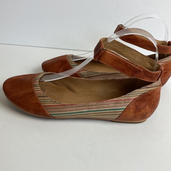 Miz Mooz Kazu Flats Brown Leather Pinstripe Accent Shoes Ankle Straps 7 Comfort - Picture 4 of 16